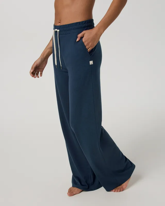 SK0001271-US20260706-143055-0 Halo Essential Wideleg Pant - Long - Image 1
