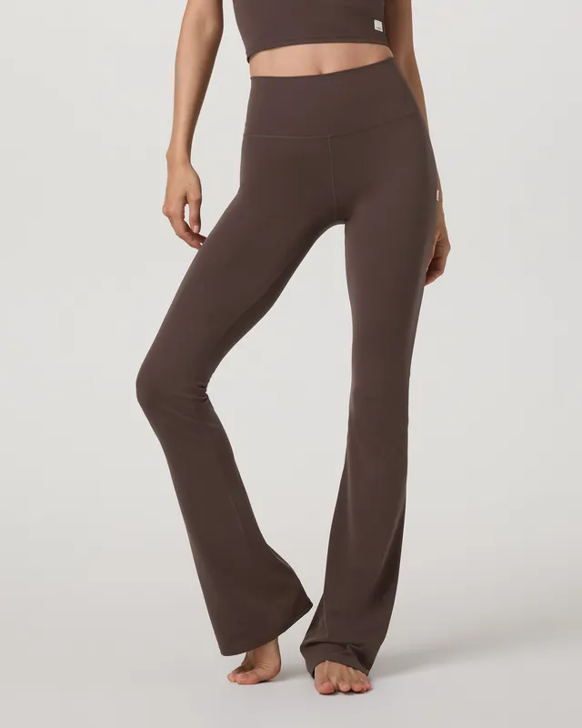 SK0001310-US20260706-143055-0 Vuori AllTheFeels™ Slim Flare - Image 1